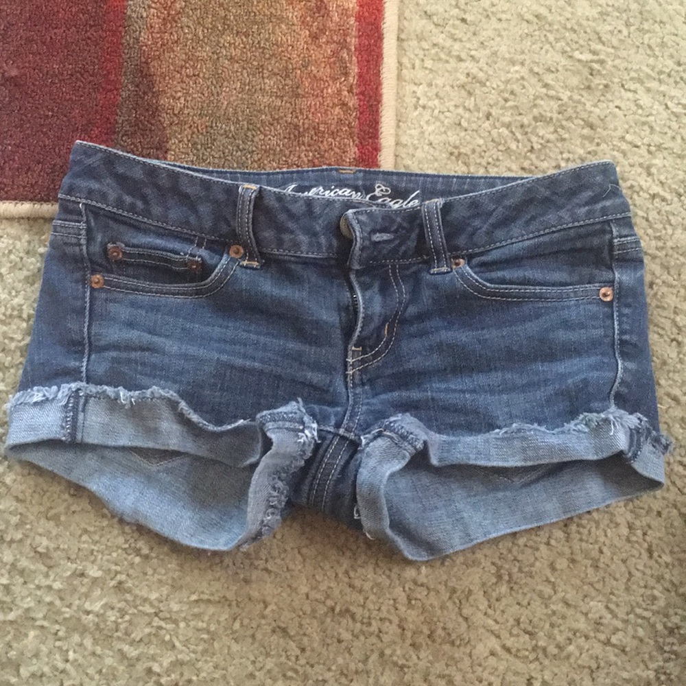 American Eagle shorts!